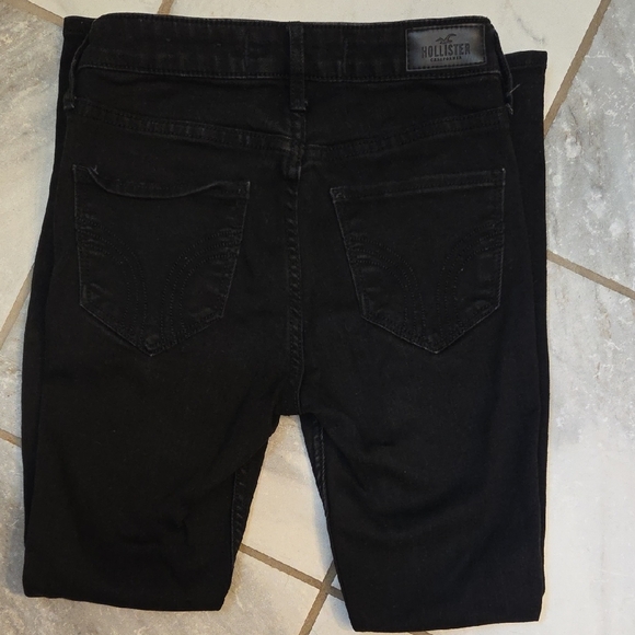 Hollister Black Skinny Jeans Stretch Denim - Picture 3 of 5